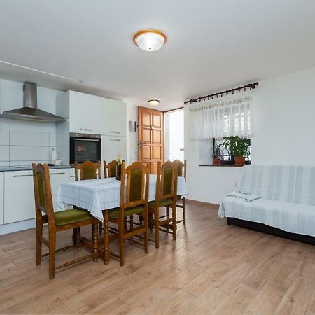 Casa Sofia Apartment เวอร์ซาร์ ภายนอก รูปภาพ