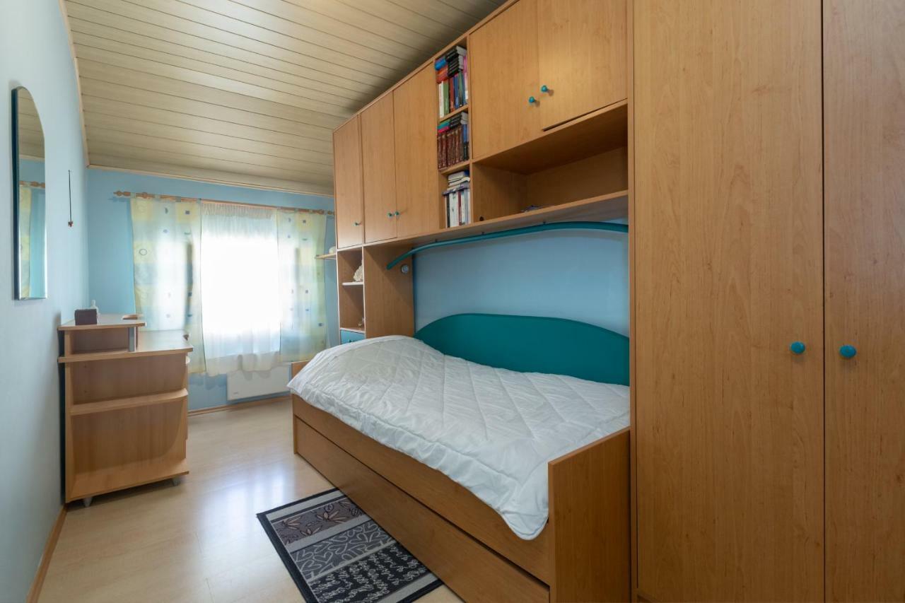 Casa Sofia Apartment เวอร์ซาร์ ภายนอก รูปภาพ