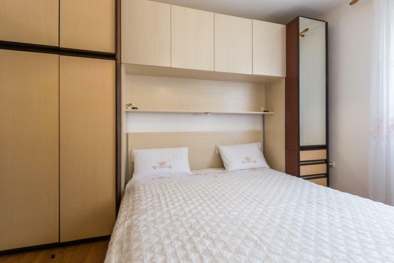 Casa Sofia Apartment เวอร์ซาร์ ภายนอก รูปภาพ